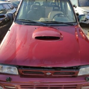 Capot Nissan Terrano II (R20) 2.7 TD (5 dr) (100 cv)