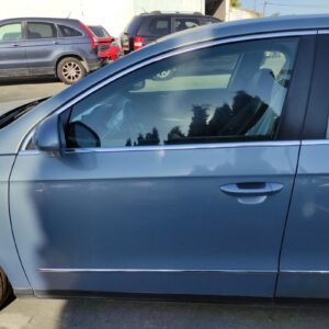 Puerta delantera izquierda Volkswagen Passat (B6) 2.0 TDI (140 cv)