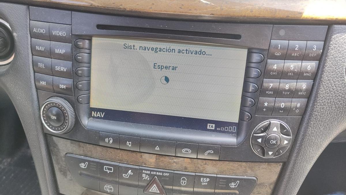 Sistema audio / Radio CD Mercedes Benz Clase E (W211) E 270 CDI (177 cv) - Imagen 5