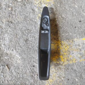 Mando elevalunas delantero izquierdo Citroen C4 I Coupe (Fase I, 2004) 1.6 HDi 16V (109 cv)