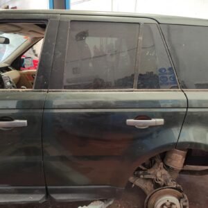 Puerta trasera izquierda Land Rover Range Rover Sport I 2.7 Td (190 cv)