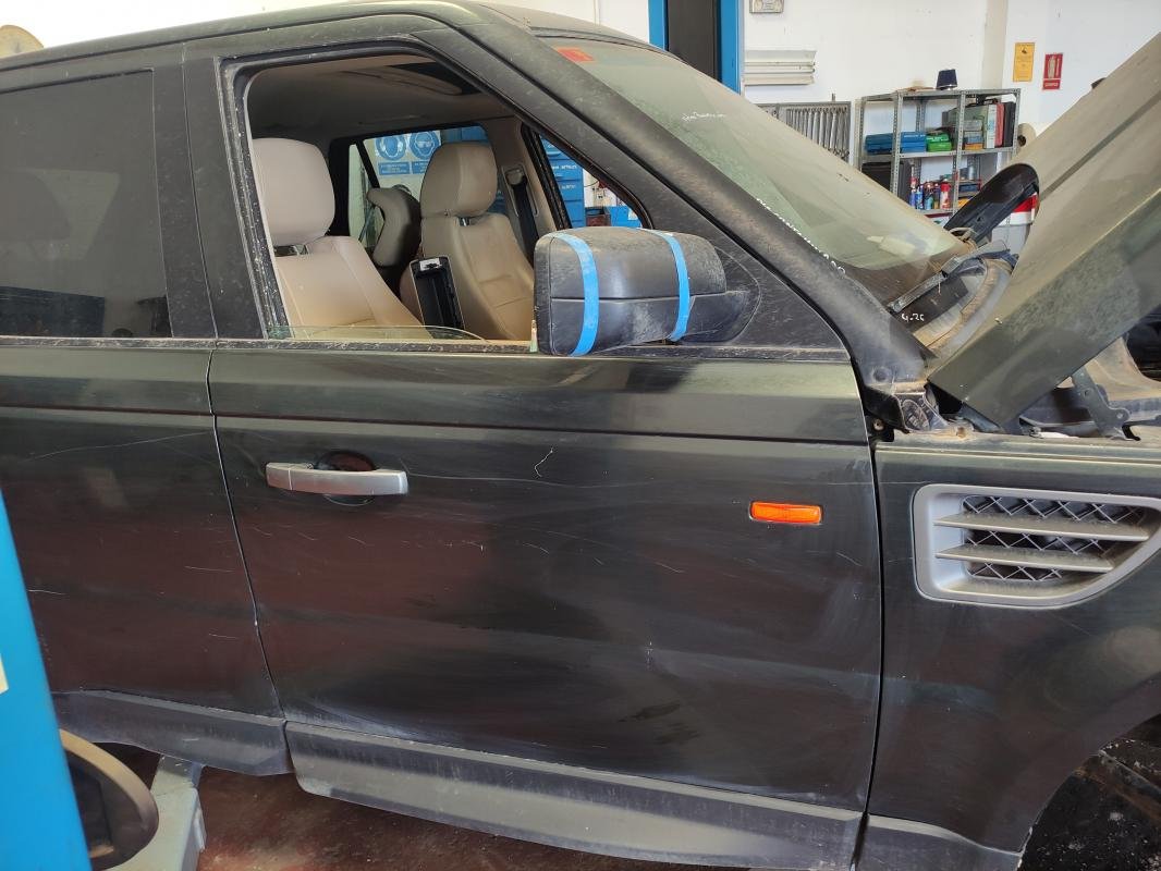 Puerta delantera derecha Land Rover Range Rover Sport I 2.7 Td (190 cv)
