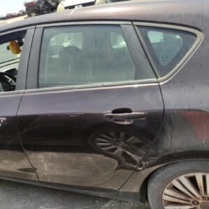 Puerta trasera izquierda Opel Astra J (Versión 2012) 1.6 CDTI (110 cv) Ecotec start/stop