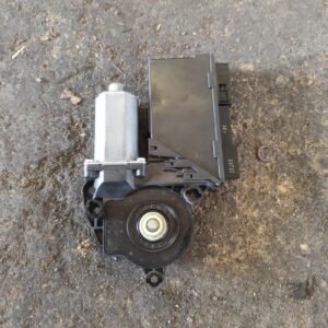Motor elevalunas delantero izquierdo Audi A4 Cabriolet (B7 8H) 2.0 TFSI (200 cv)