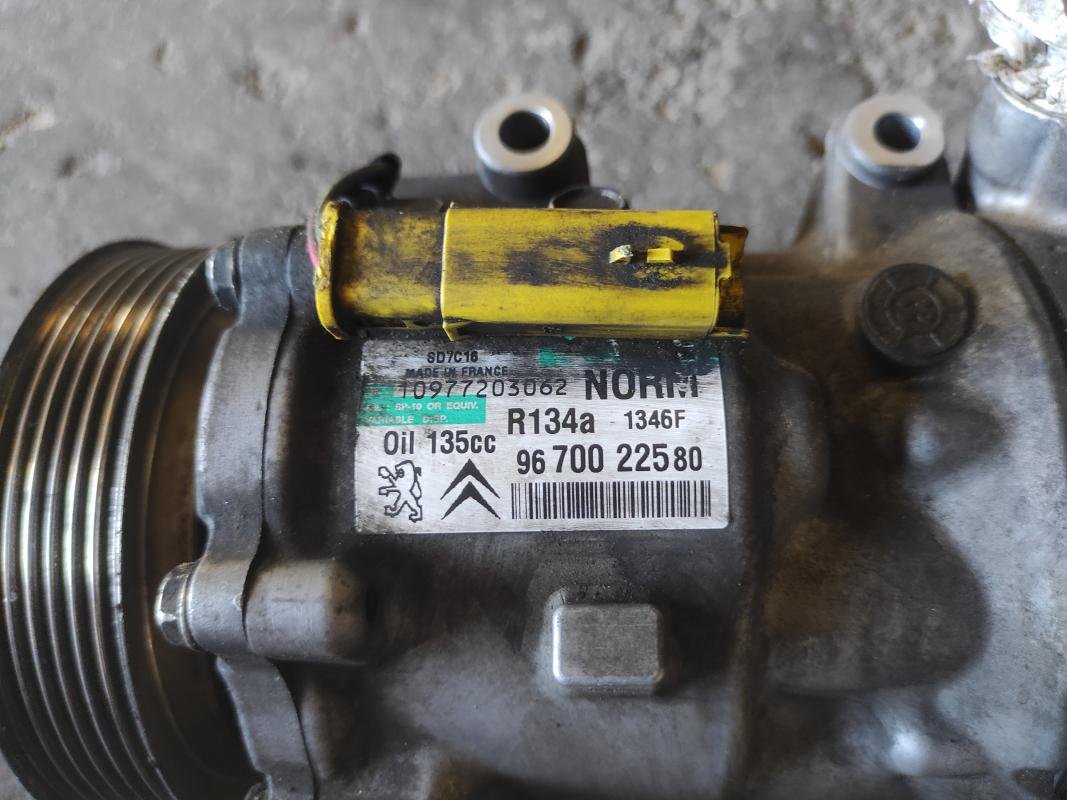 Compresor aire acondicionado Citroen C5 III (RD_) 2.0 HDi 140 (140cv) - Imagen 4