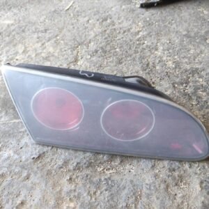 Piloto trasero izquierdo Seat Ibiza III 1.9 TDi (101 cv)