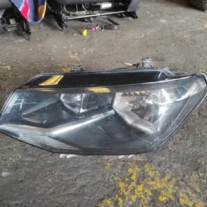 Faro izquierdo Volkswagen Caddy IV Monospace 2.0 TDI (75cv)