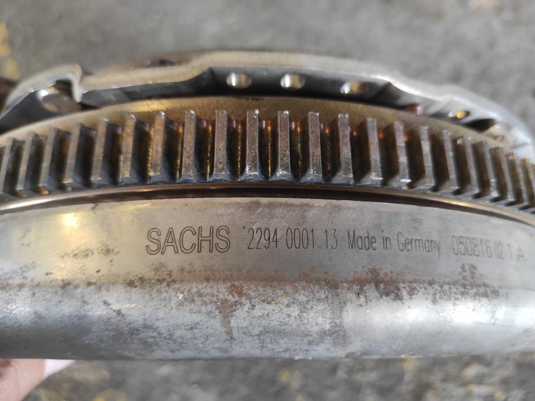 Kit embrague Skoda Octavia II Scout 2.0 TDI 4X4 (140 cv) - Imagen 5