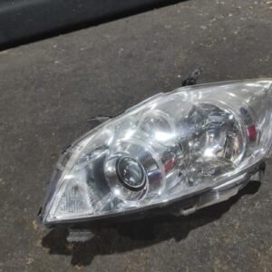 Faro izquierdo Toyota Auris I 1.4 D-4D (90 cv)