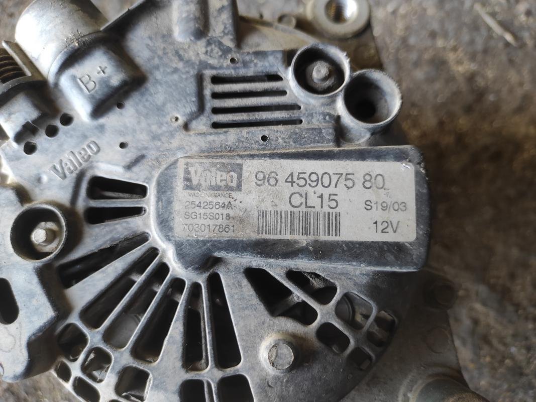 Alternador Peugeot 307 2.0 HDi (110 cv) - Imagen 4