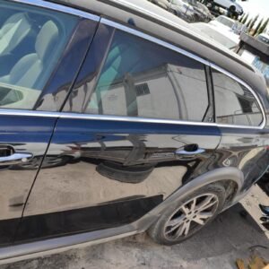 Puerta trasera izquierda Peugeot 508 RXH 2.0 HDI Hybrid (163 cv)