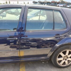 Puerta trasera izquierda Volkswagen Golf IV (1J1) 1.9 TDI (90 cv)