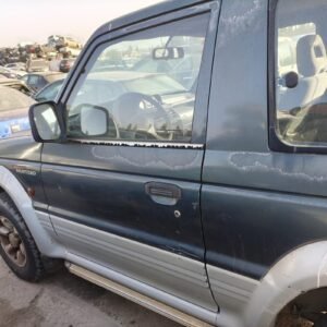 Puerta delantera izquierda Mitsubishi Montero 2.8 TD (V46W, V26W) (125 cv)
