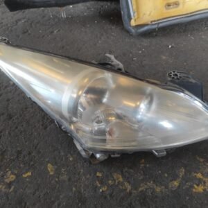 Faro derecho Peugeot 3008 1.6 VTI (120 cv)
