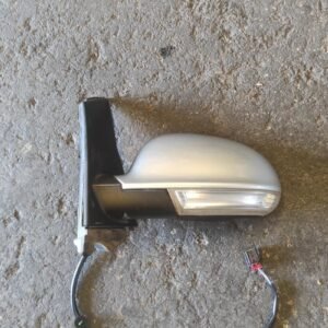 Retrovisor izquierdo Volkswagen Golf V Plus 2.0 TDI (140 cv) DSG Plus