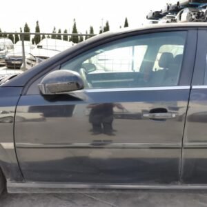 Puerta delantera izquierda Opel Vectra C (Versión 2005) 1.9 CDTI (150 cv)