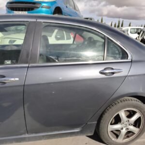 Puerta trasera izquierda Honda Accord VII 2.0 i-VTEC 16V (155 cv)