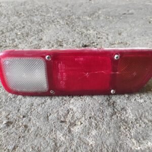 Piloto trasero derecho Nissan Terrano II (R20) 2.7 i TDi (3 dr) (125 cv)