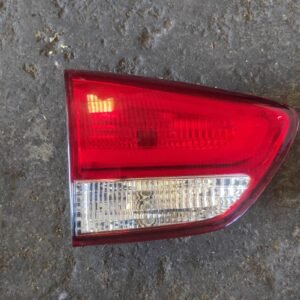 Piloto trasero izquierdo Kia Carens IV 1.7 16V CRDi (136 cv) HPE