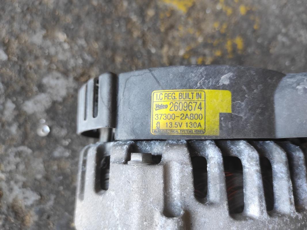 Alternador Kia Carens IV 1.7 16V CRDi (136 cv) HPE - Imagen 4