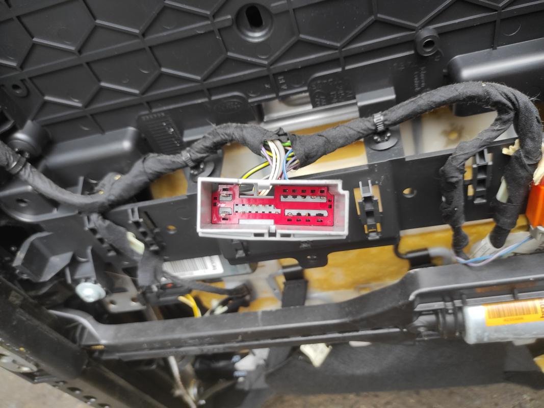 Juego asientos completo Land Rover Discovery Sport 2.0 (150 cv) AWD Ingenium engine - Imagen 11