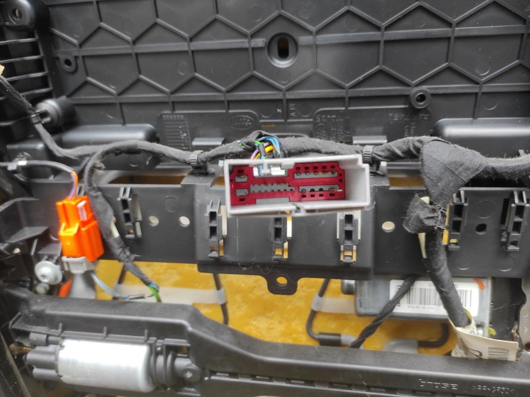 Juego asientos completo Land Rover Discovery Sport 2.0 (150 cv) AWD Ingenium engine - Imagen 10