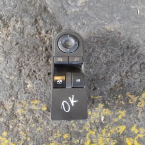 Mando elevalunas delantero izquierdo Opel Zafira B 1.9 CDTI (120 cv)