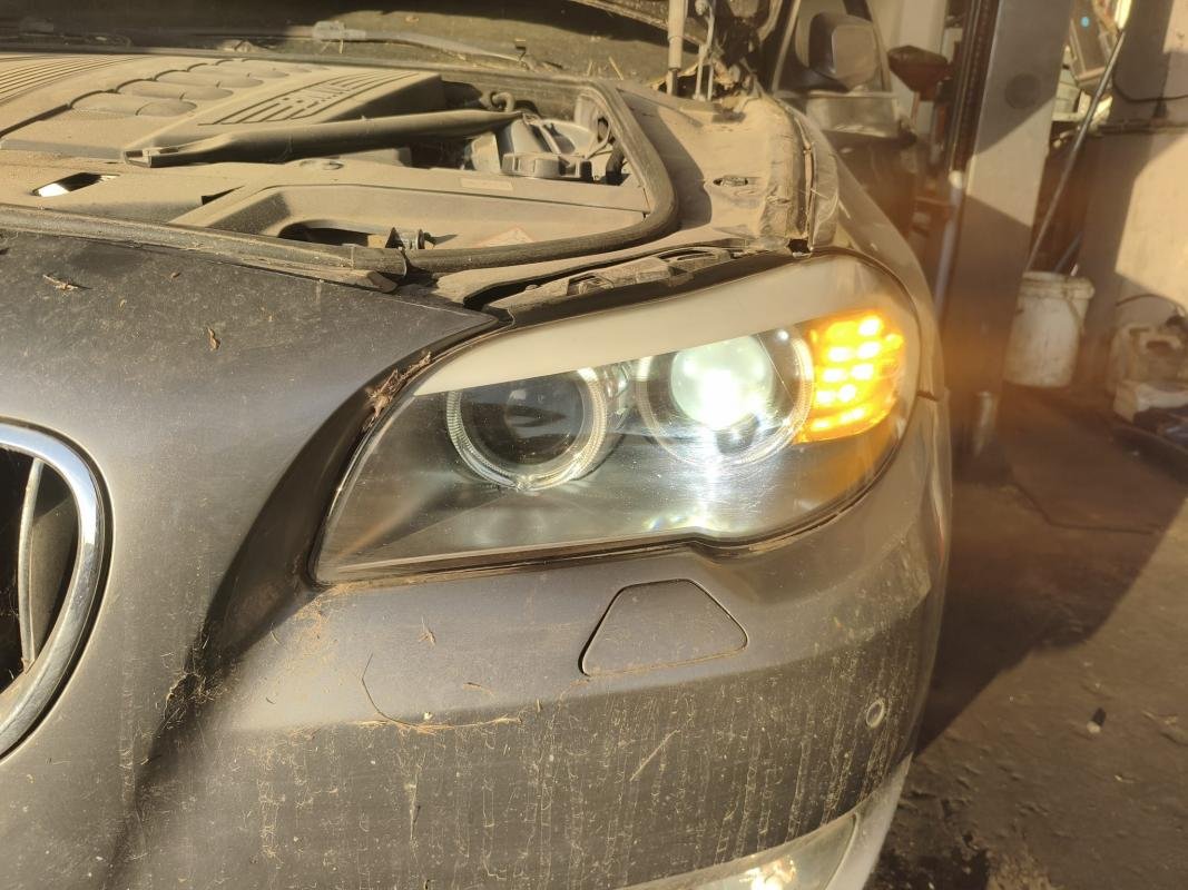Faro izquierdo Bmw Serie 5 Sedan (F10) 530d (245 cv) - Imagen 6