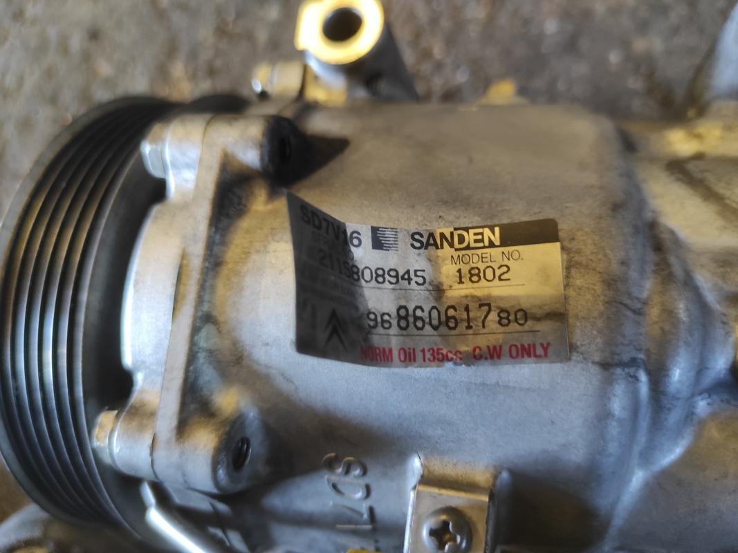 Compresor aire acondicionado Citroen Xsara Picasso (N68) 1.6 HDI (90 cv) - Imagen 4