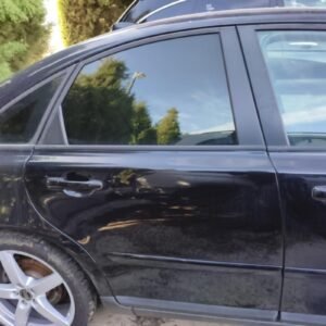 Puerta trasera derecha Volvo S40 II 2.4i (140 cv)