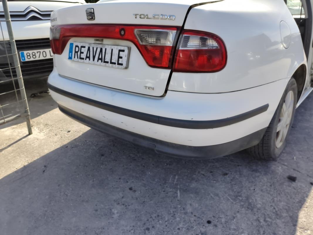 Paragolpe trasero Seat Toledo II (1M2) 1.9 TDI (110 cv) - Imagen 2
